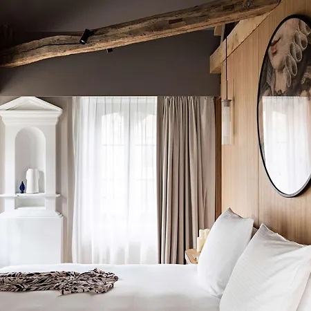 Domaine Reine Margot Paris - Mgallery Collection Hotel Issy-les-Moulineaux