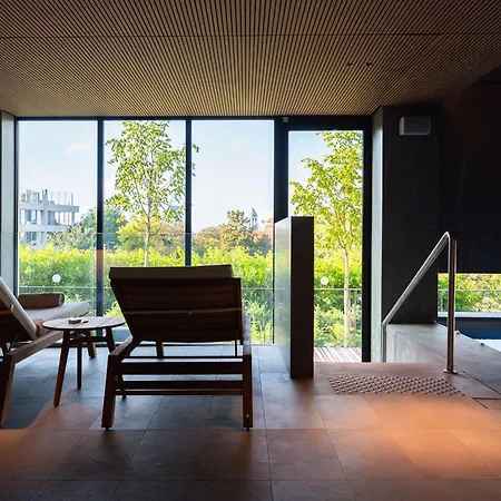 Domaine Reine Margot Paris - Mgallery Collection Hotel Issy-les-Moulineaux