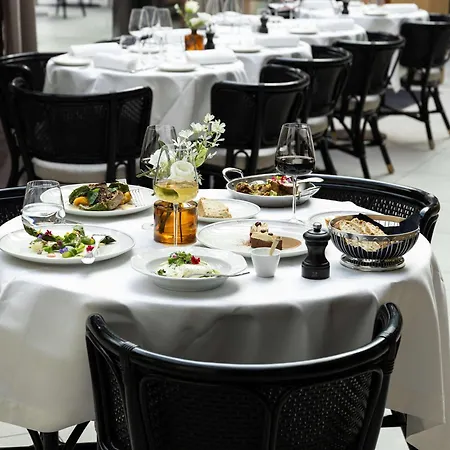 Domaine Reine Margot Paris - Mgallery Collection Hotel Issy-les-Moulineaux