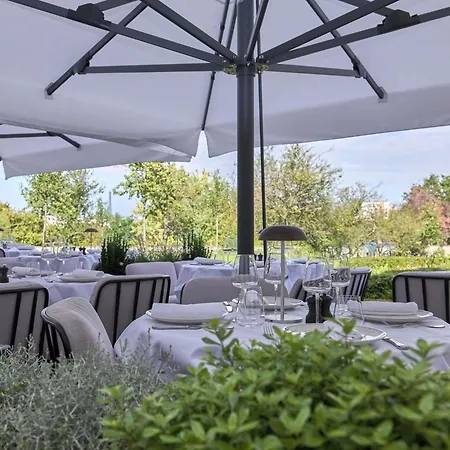 Hotel Domaine De La Reine Margot Paris-issy - Mgallery Collection