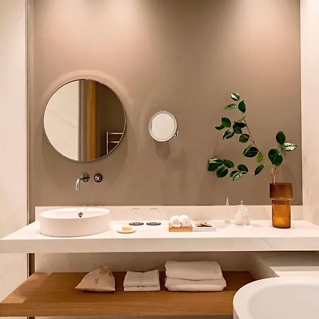 Domaine De La Reine Margot Paris-issy - Mgallery Collection Hotel